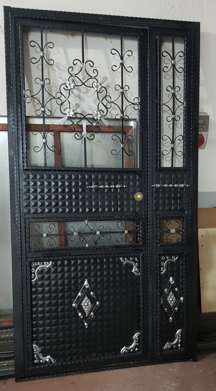 perforje-apartman-dis-kapi-demir-kapi-min Bursa demir kapı imalatı apartman dış kapısı